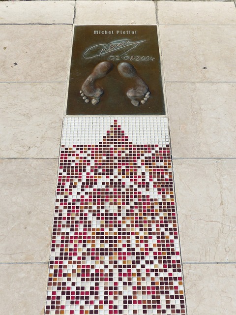 比如在面对 比如在面对